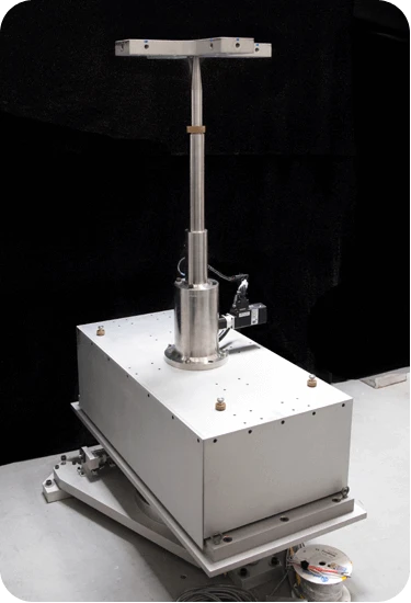 Singe Strut Support on External Balance